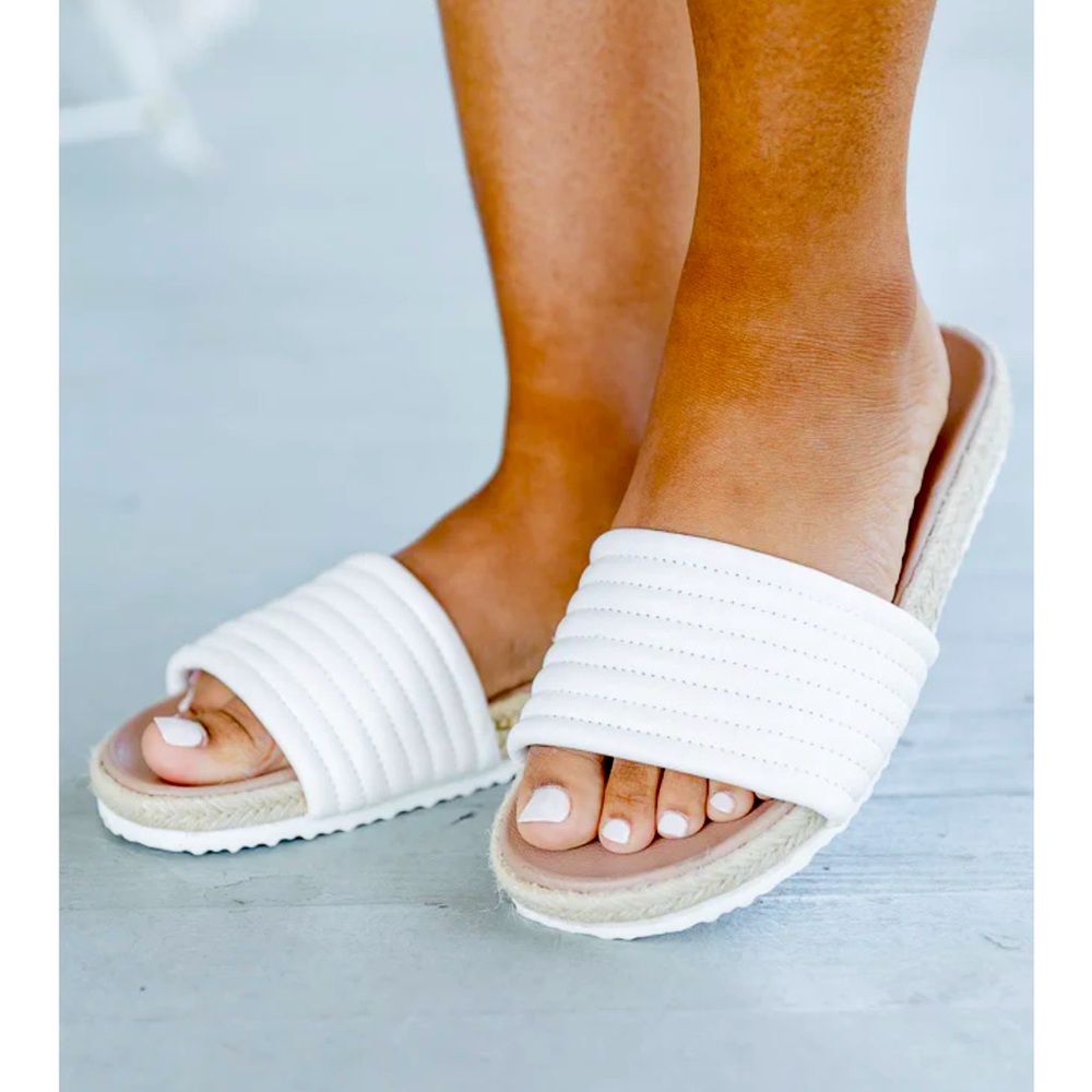 NIB white espadrille sandals